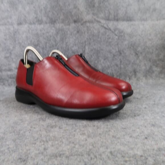Munro Shoes Womens 8.5 Low Bootie Loafer Vail Red Leather Comfort Fashion Casual - Picture 1 of 15